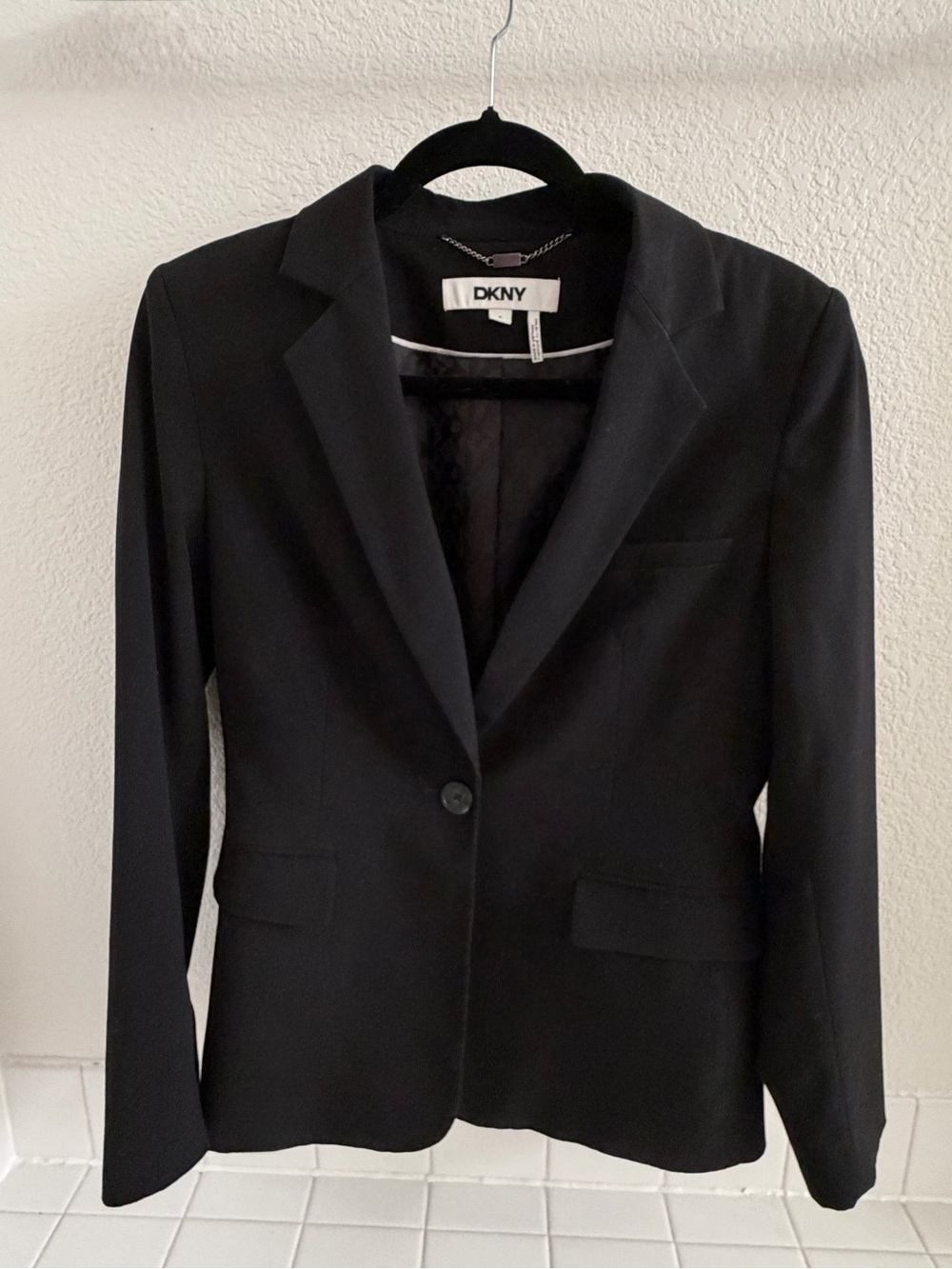 DKNY Black Single-Button Tailored Blazer